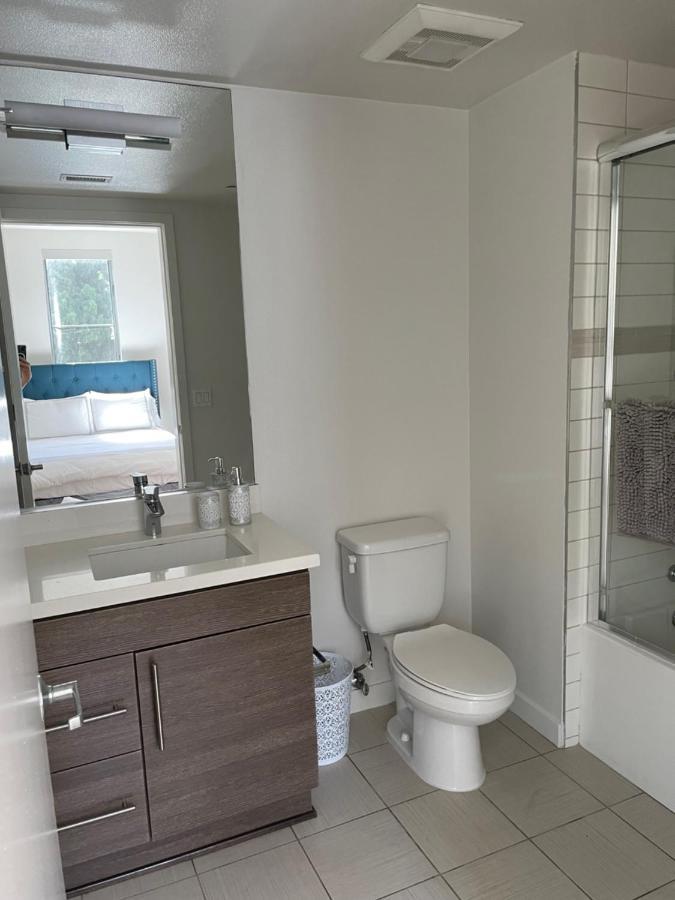 Las Palmas - Modern, Stylish, Spacious, Secure & Tranquil Condo With 2 Master Suite Bedrooms - Wlk To Sm Pier Los Angeles Kültér fotó
