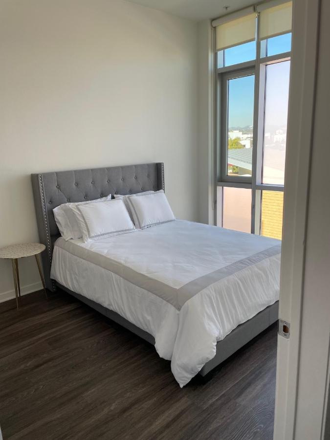 Las Palmas - Modern, Stylish, Spacious, Secure & Tranquil Condo With 2 Master Suite Bedrooms - Wlk To Sm Pier Los Angeles Kültér fotó